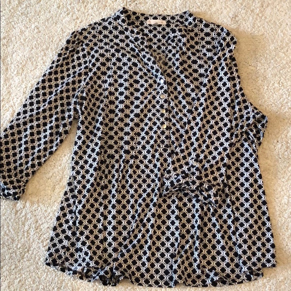 Black and white detail top